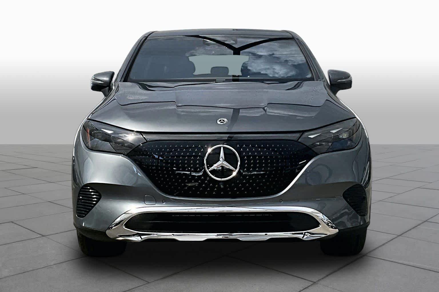 Certified 2025 Mercedes-Benz EQE 350+ 4MATIC SUV w/ Winter Package image 3