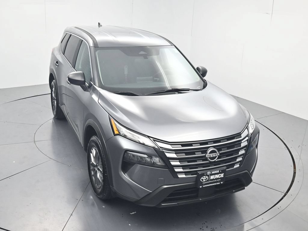 Used 2024 Nissan Rogue S FWD image 52