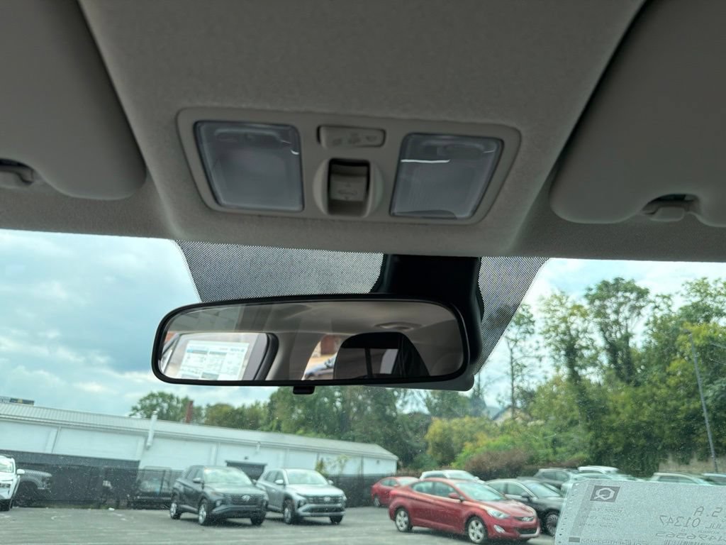 New 2026 Hyundai Venue SEL FWD image 19