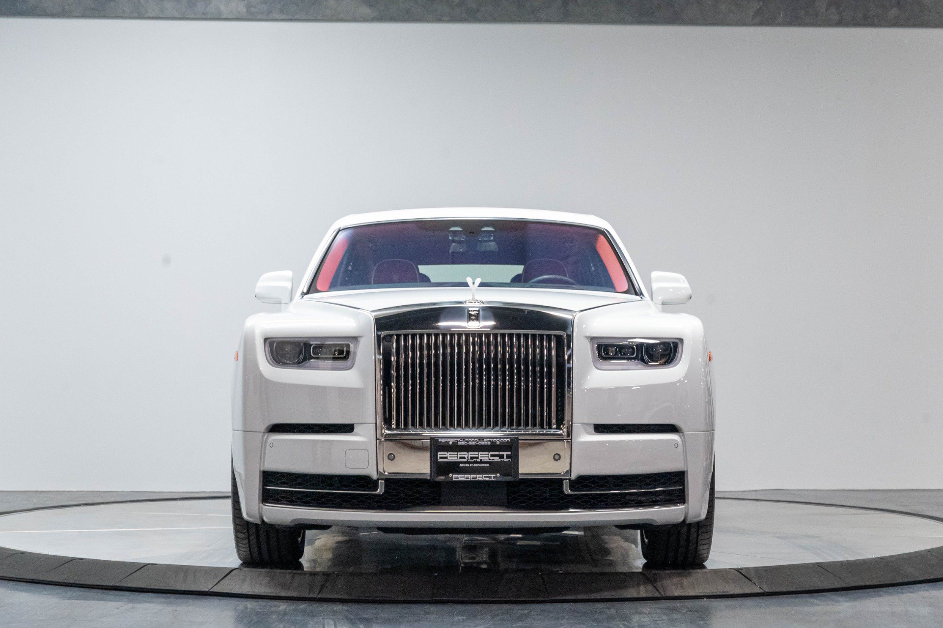 Used 2019 Rolls-Royce Phantom Sedan RWD image 61