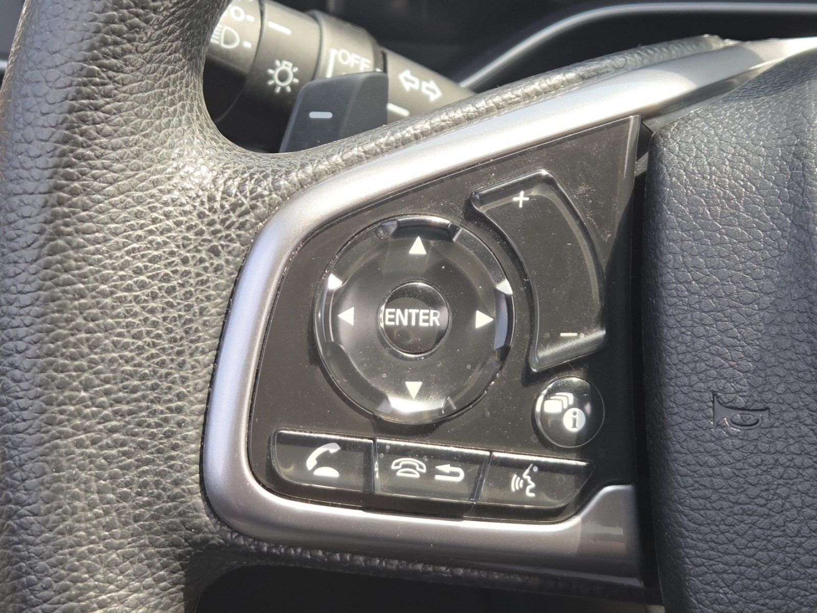 Used 2022 Honda CR-V EX image 32