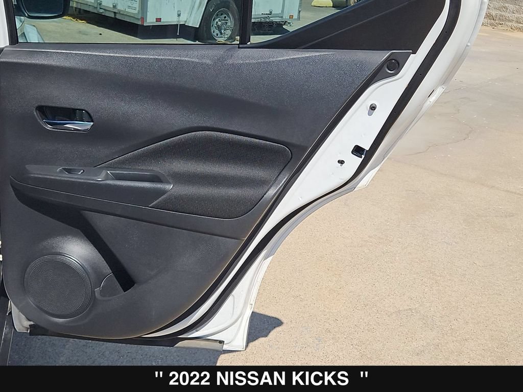 Used 2022 Nissan Kicks SV FWD image 28