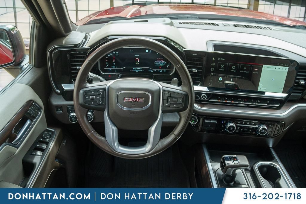 Used 2022 GMC Sierra 1500 SLT w/ SLT Premium Plus Package AWD/4WD image 7