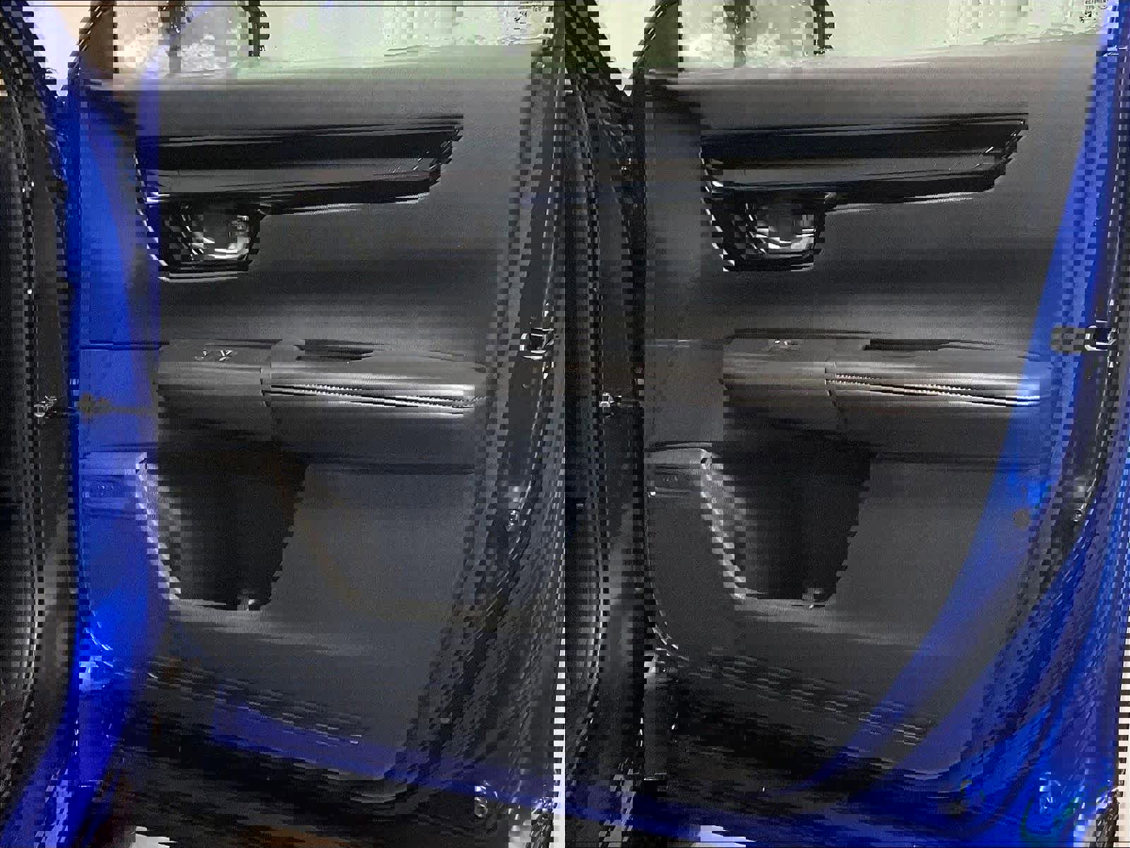 Used 2025 Honda CR-V EX-L image 12