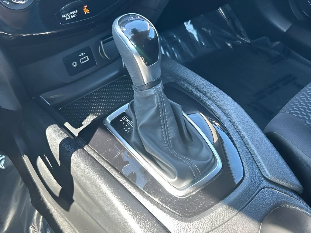 Used 2020 Nissan Rogue Sport S FWD image 15