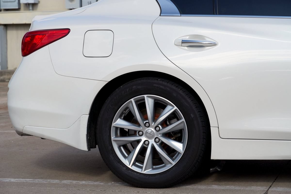 Used 2016 INFINITI Q50 Premium w/ 2.0T Premium Plus Package RWD image 28