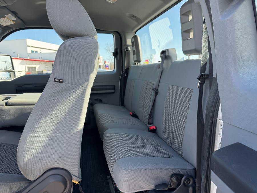 Used 2014 Ford F250 XL w/ Snow Plow Prep Package image 16