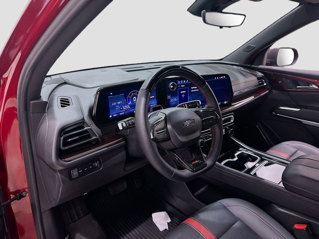 Used 2024 Chevrolet Traverse RS w/ LPO, Floor Liner Package AWD/4WD image 9