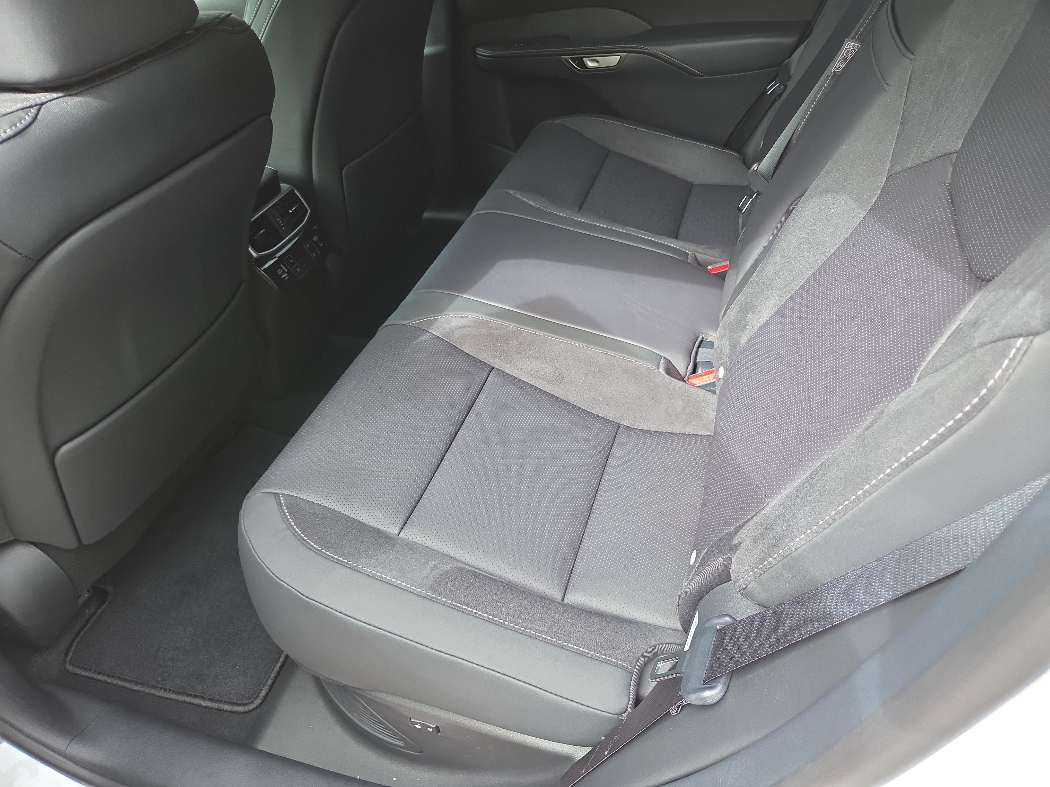 New 2026 Lexus RX 350 AWD/4WD image 10