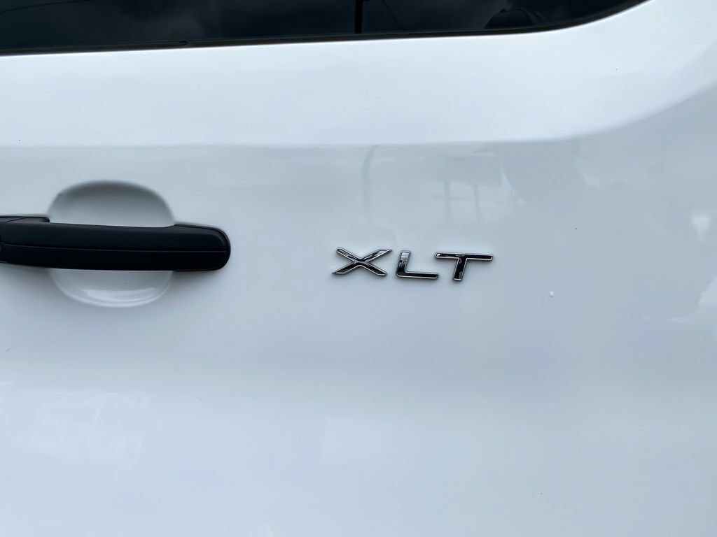 Used 2018 Ford Transit 150 XLT RWD image 8