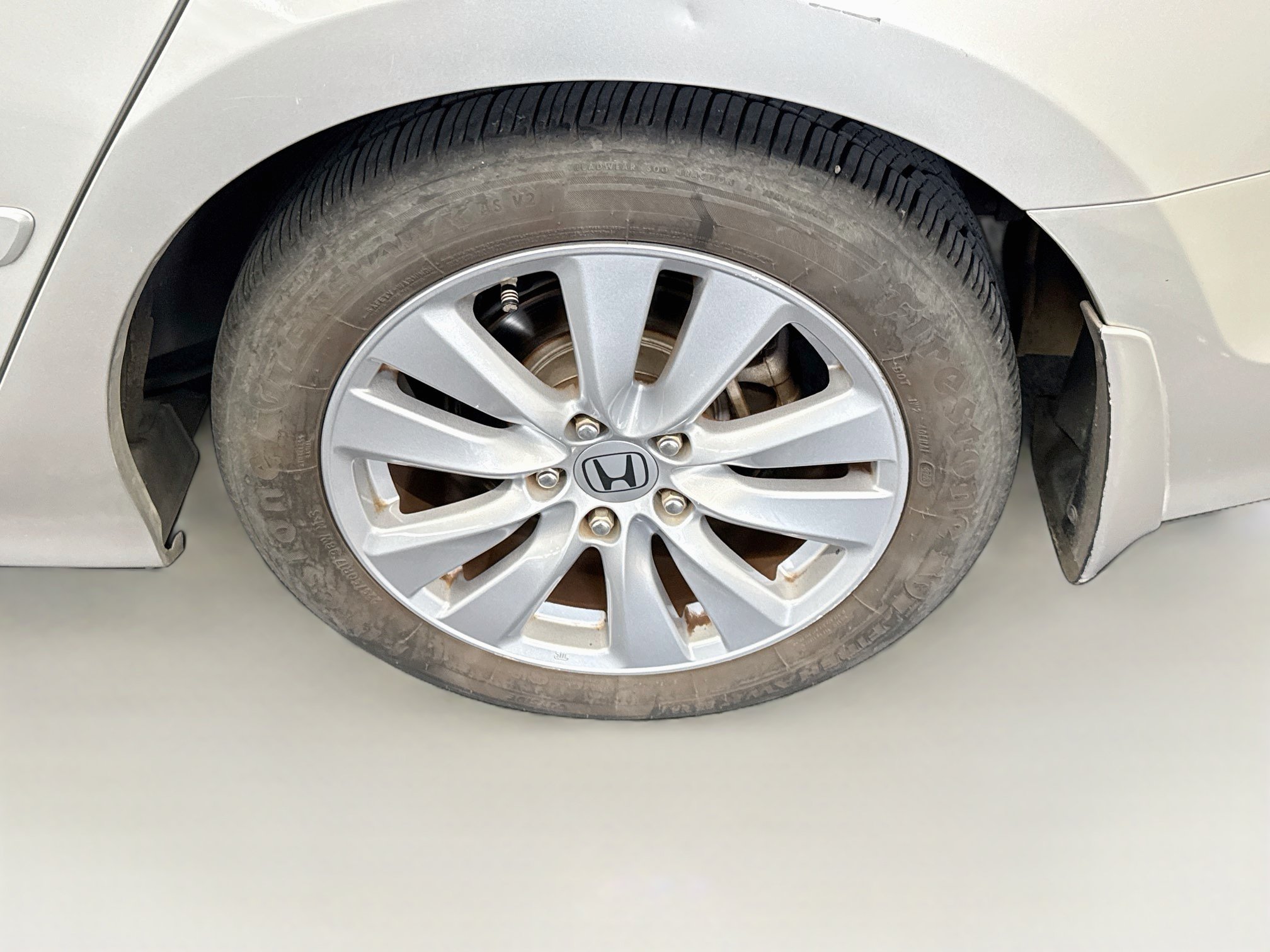 Used 2011 Honda Accord EX-L image 11