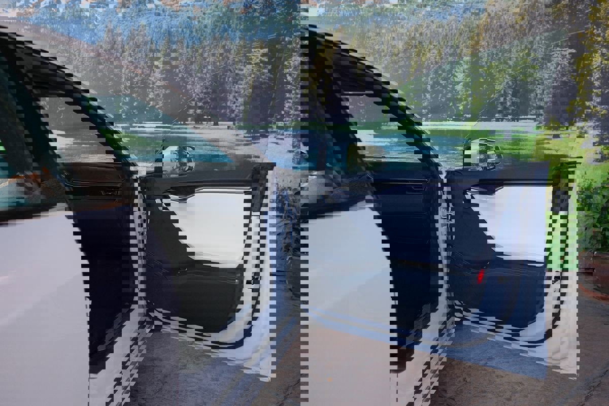 Used 2020 Tesla Model S Long Range Plus image 29