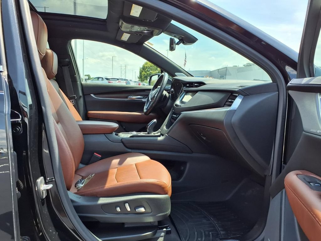 Used 2020 Cadillac XT5 Premium Luxury FWD image 30