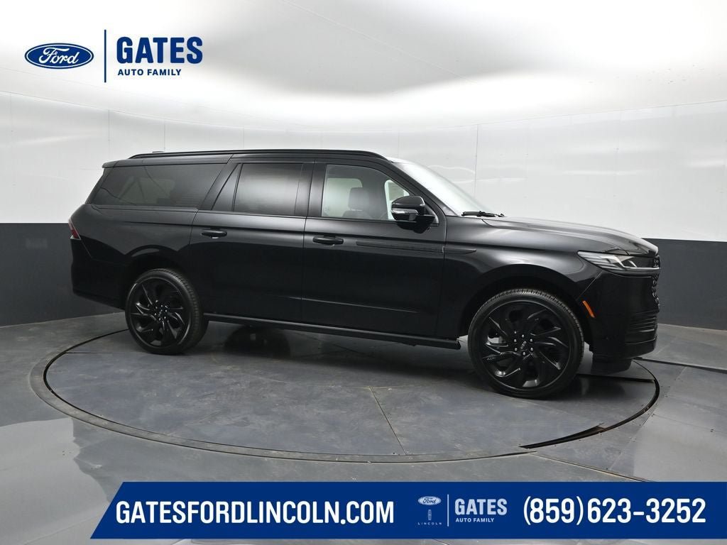 New 2027 Lincoln Navigator L Reserve w/ Jet Appearance Package