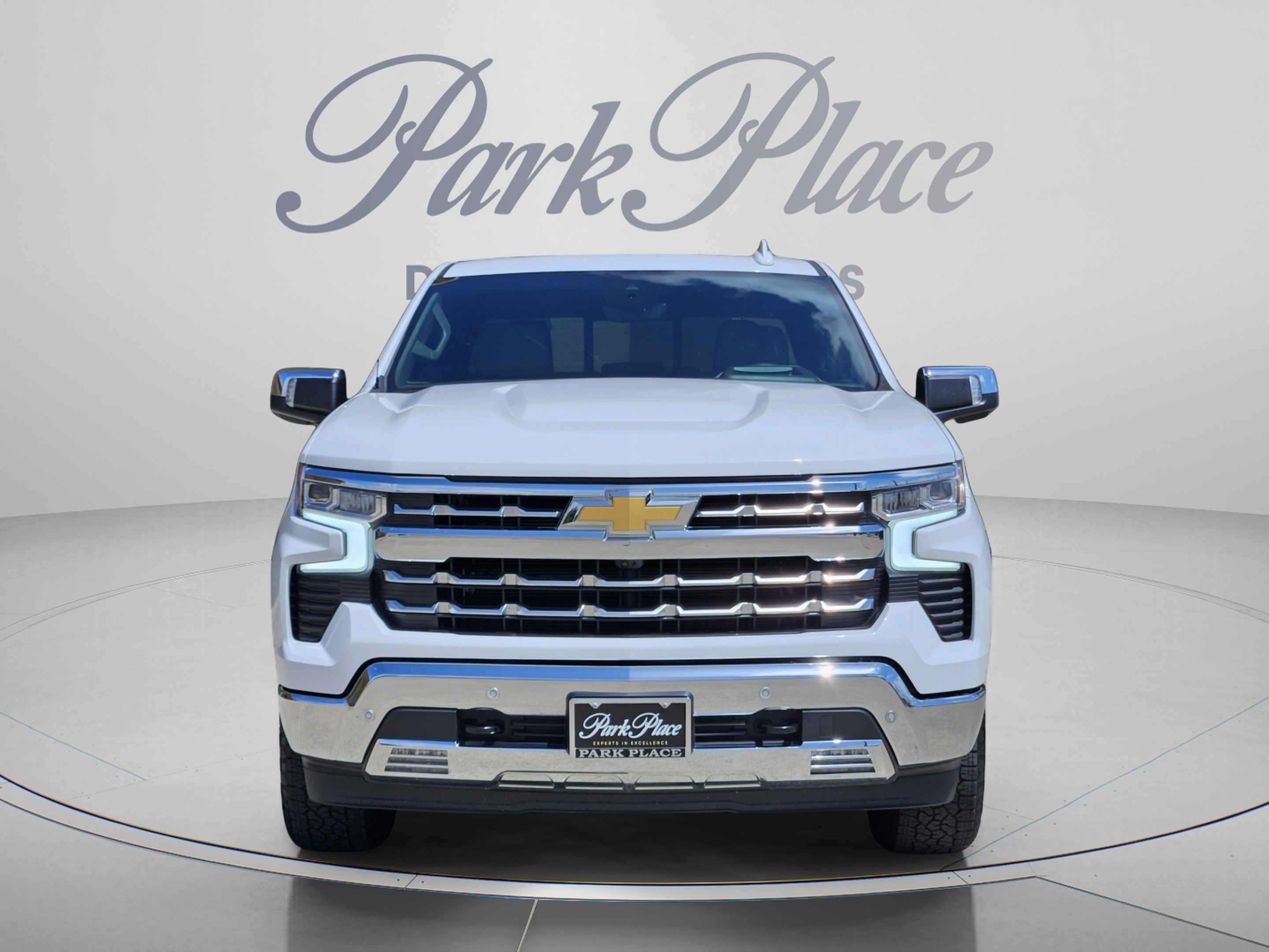 Used 2025 Chevrolet Silverado 1500 LTZ w/ LTZ Premium Texas Edition AWD/4WD image 9