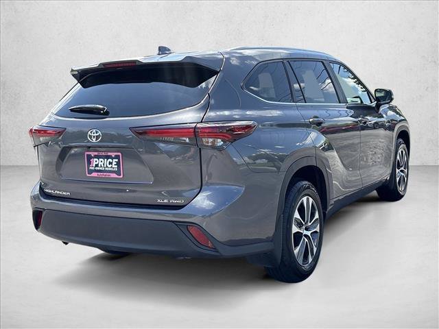 Certified 2025 Toyota Highlander XLE AWD/4WD image 5
