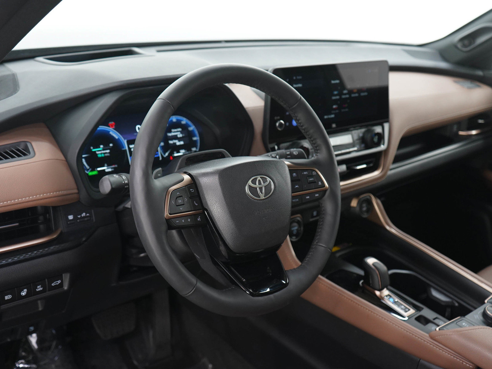 Used 2025 Toyota Grand Highlander AWD Hybrid image 22