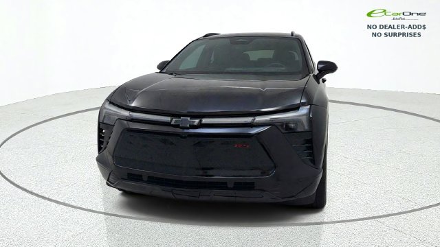 Used 2025 Chevrolet Blazer EV RS FWD image 2