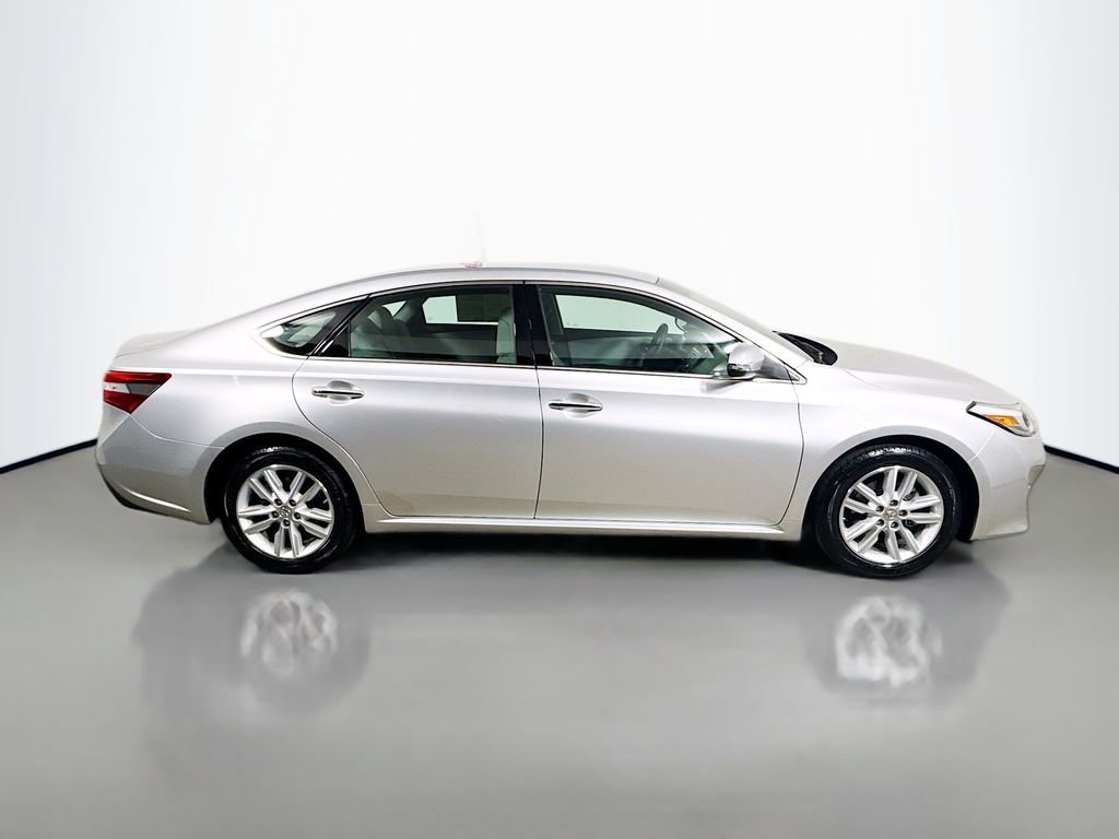 Used 2014 Toyota Avalon XLE image 8