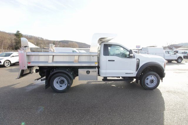 New 2024 Ford F550 4x4 Regular Cab Super Duty image 7