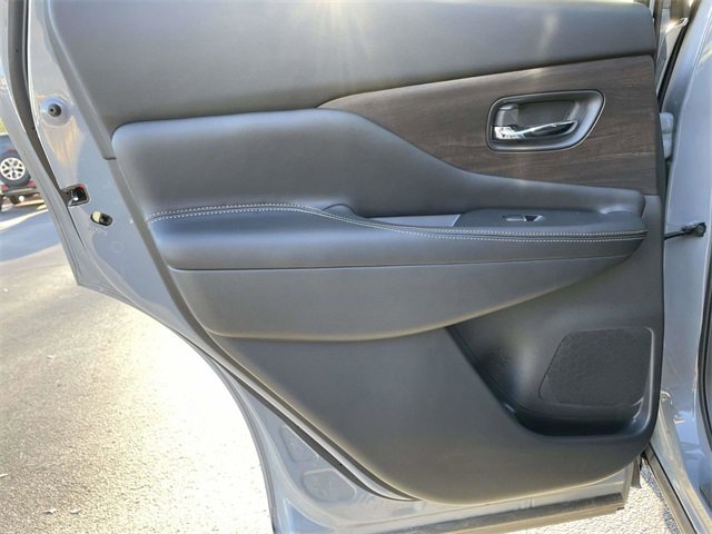 Used 2024 Nissan Murano Platinum w/ Cargo Package image 16