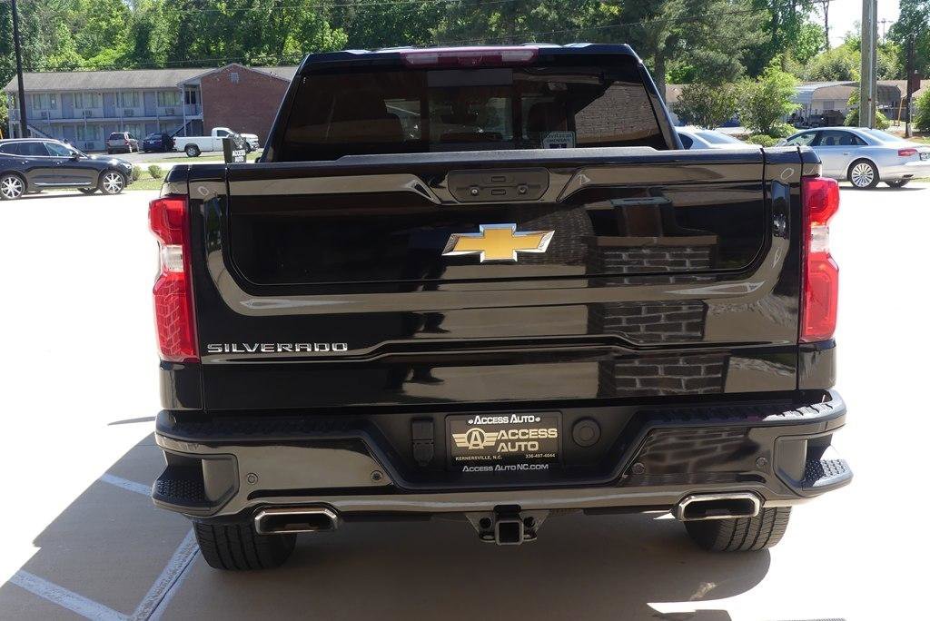 Used 2022 Chevrolet Silverado 1500 High Country w/ Technology Package AWD/4WD image 4