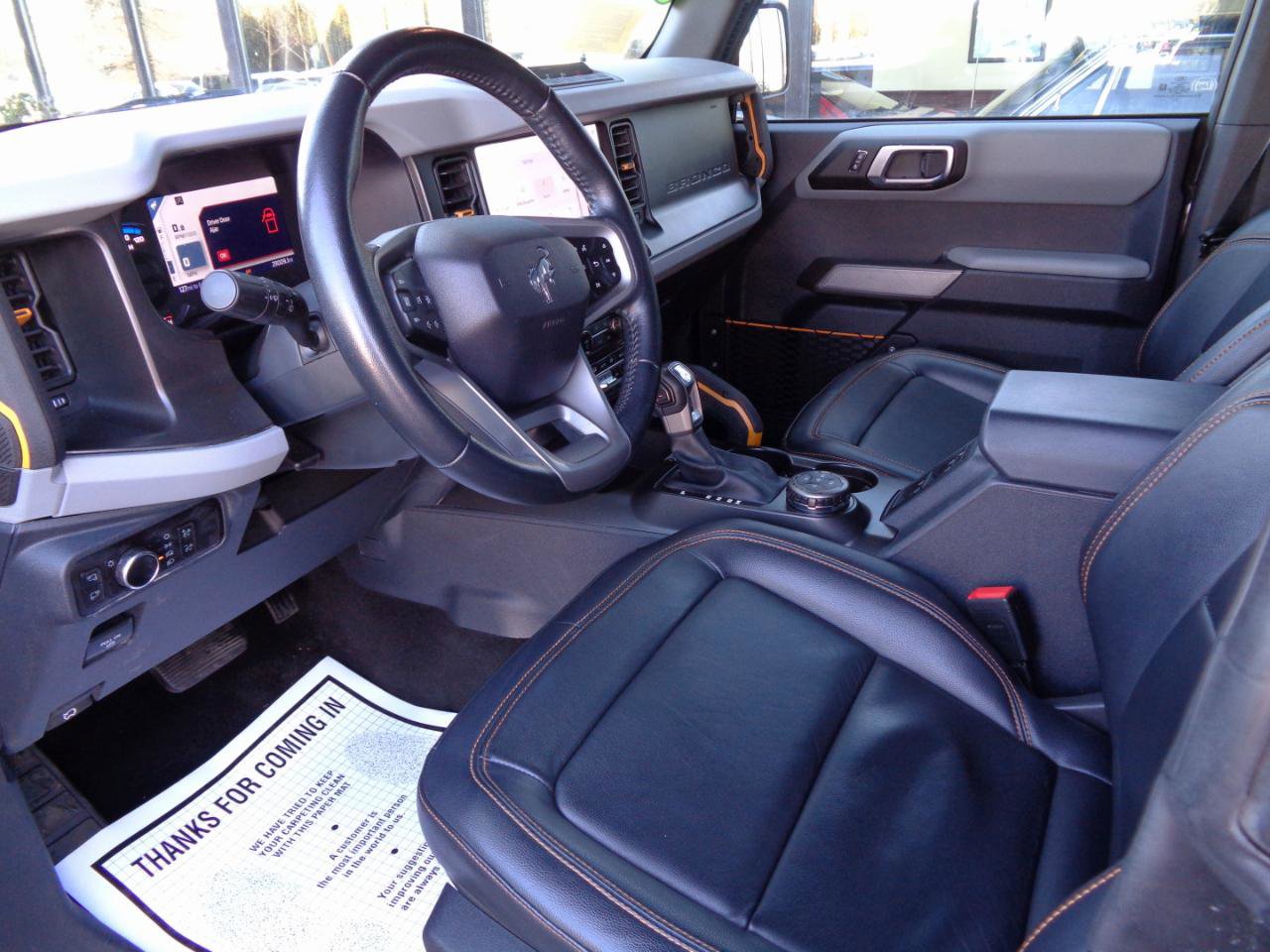 Used 2023 Ford Bronco Badlands image 10