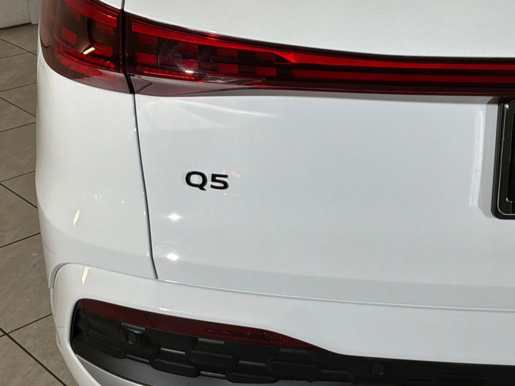 Certified 2025 Audi Q5 Premium w/ Convenience Package image 28