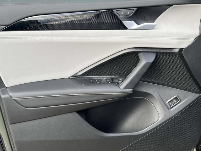 New 2026 Volkswagen Tiguan SE R-Line FWD image 8
