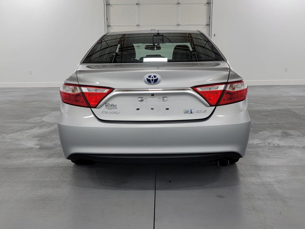 Used 2015 Toyota Camry XLE w/ Moonroof Package FWD image 7