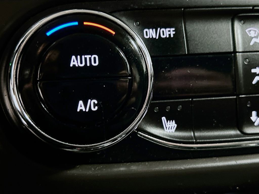 Used 2021 Chevrolet TrailBlazer LT w/ Convenience Package image 19