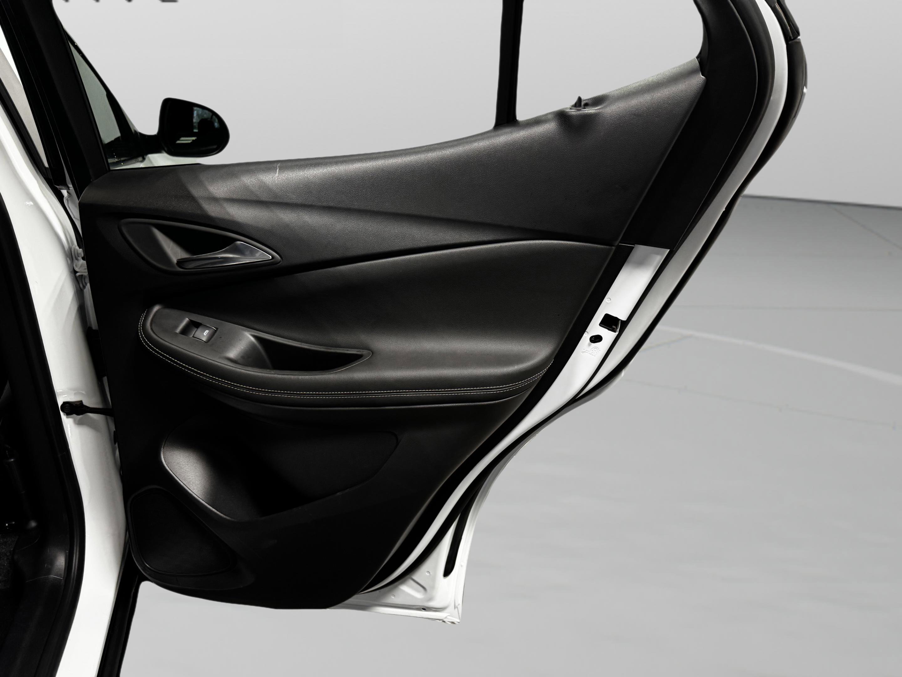 Used 2025 Buick Encore GX Preferred image 34