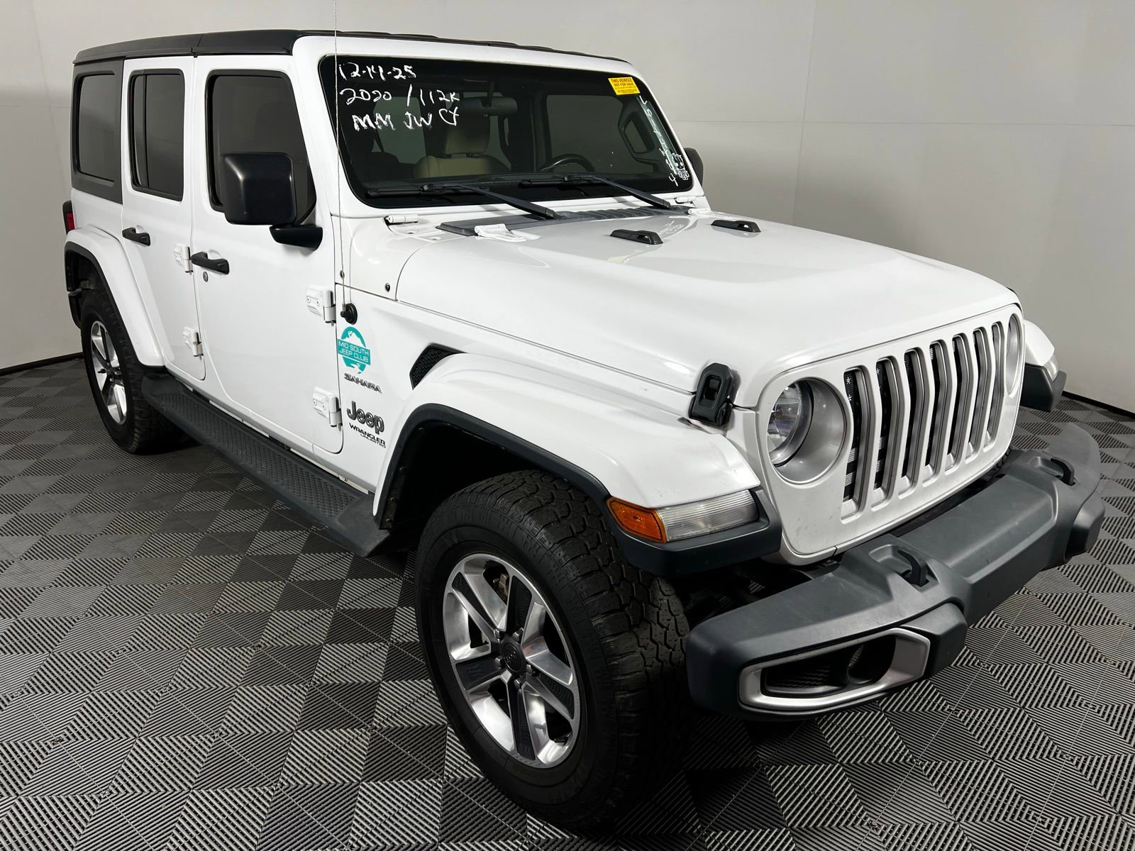 Used 2020 Jeep Wrangler Unlimited Sahara image 3