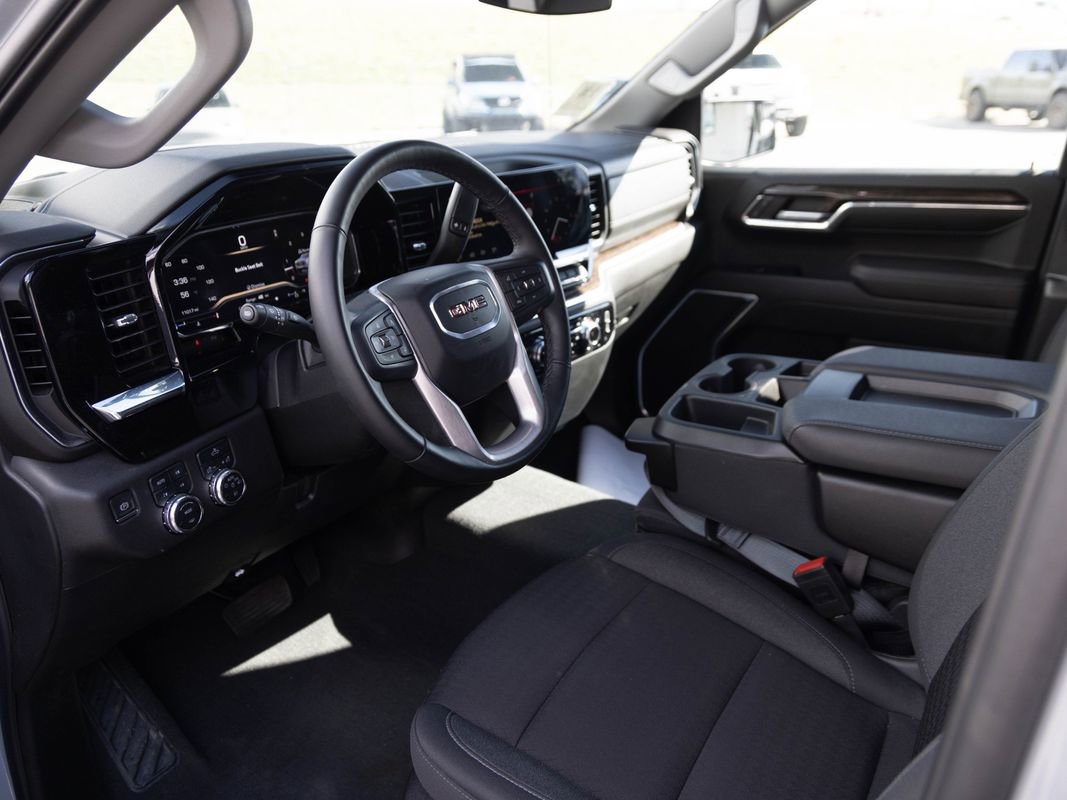 Used 2024 GMC Sierra 1500 Elevation w/ LPO, Elevation Black Package image 7