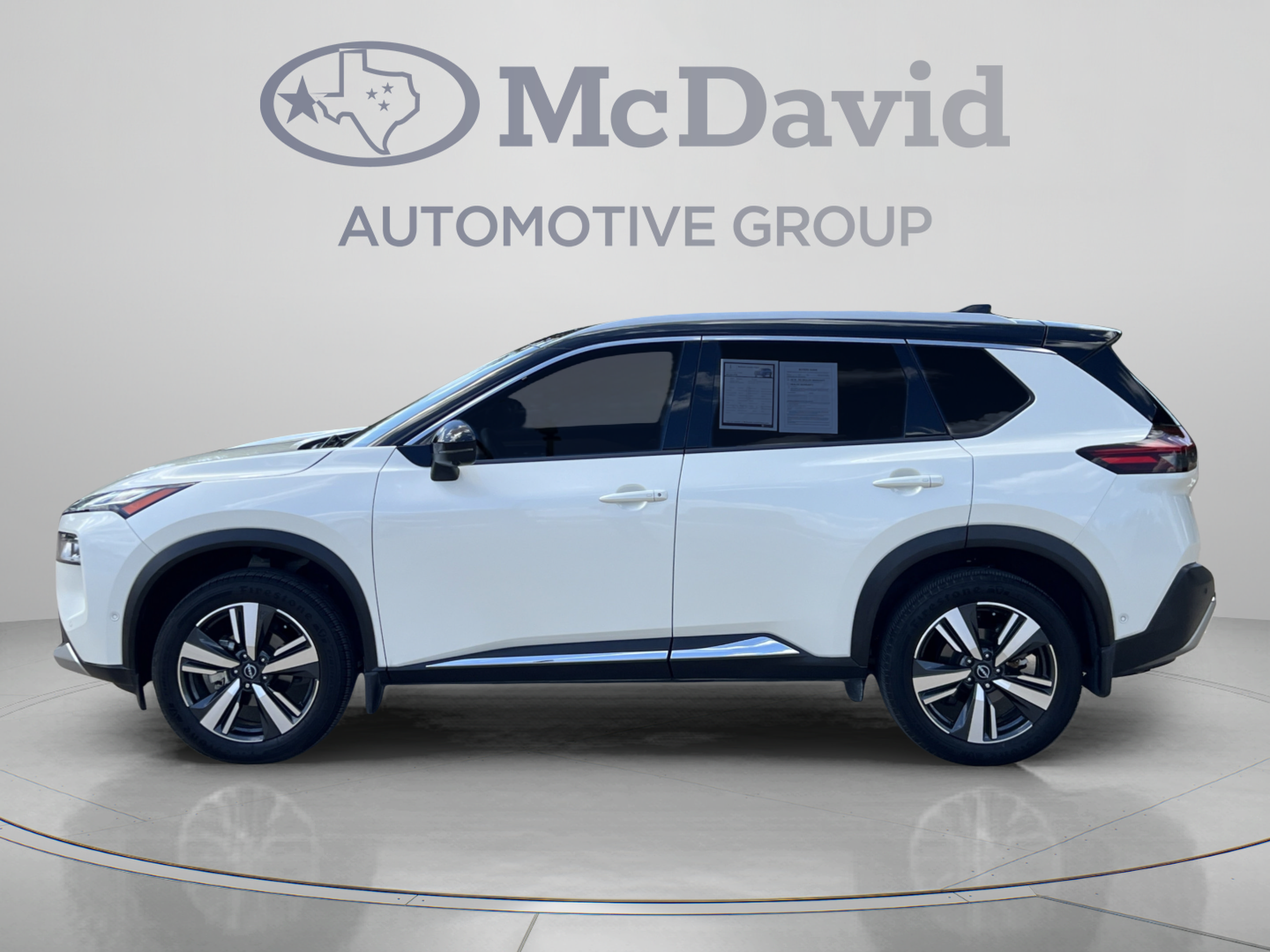 Used 2023 Nissan Rogue Platinum FWD image 4