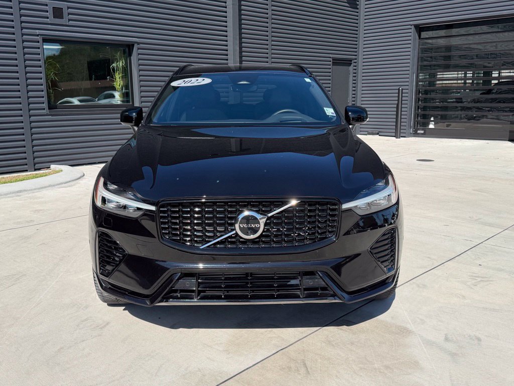 Used 2022 Volvo XC60 T8 R-Design w/ Advanced Package AWD/4WD image 2