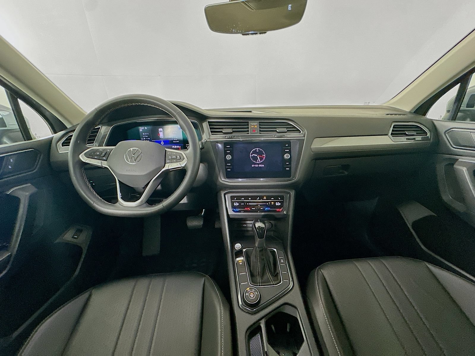 Used 2022 Volkswagen Tiguan SE AWD/4WD image 14