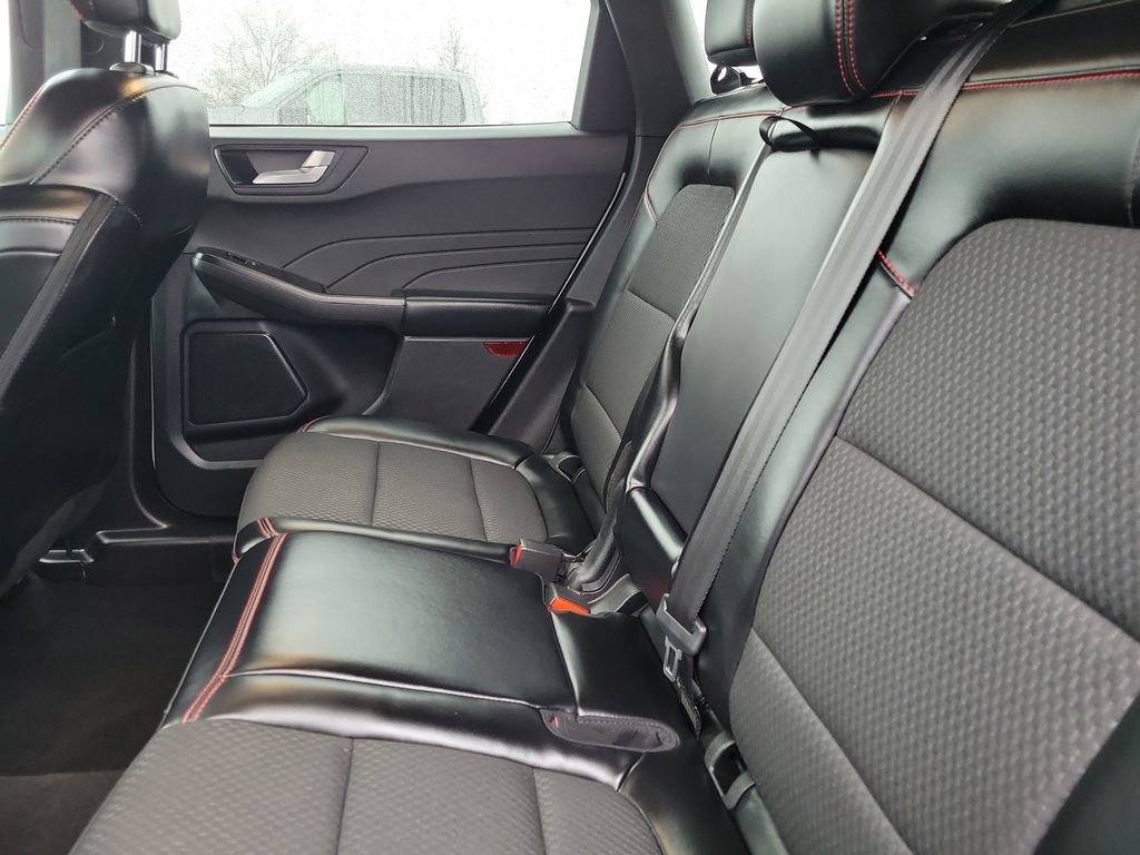 Used 2023 Ford Escape ST-Line w/ Tech Pack #1 AWD/4WD image 12
