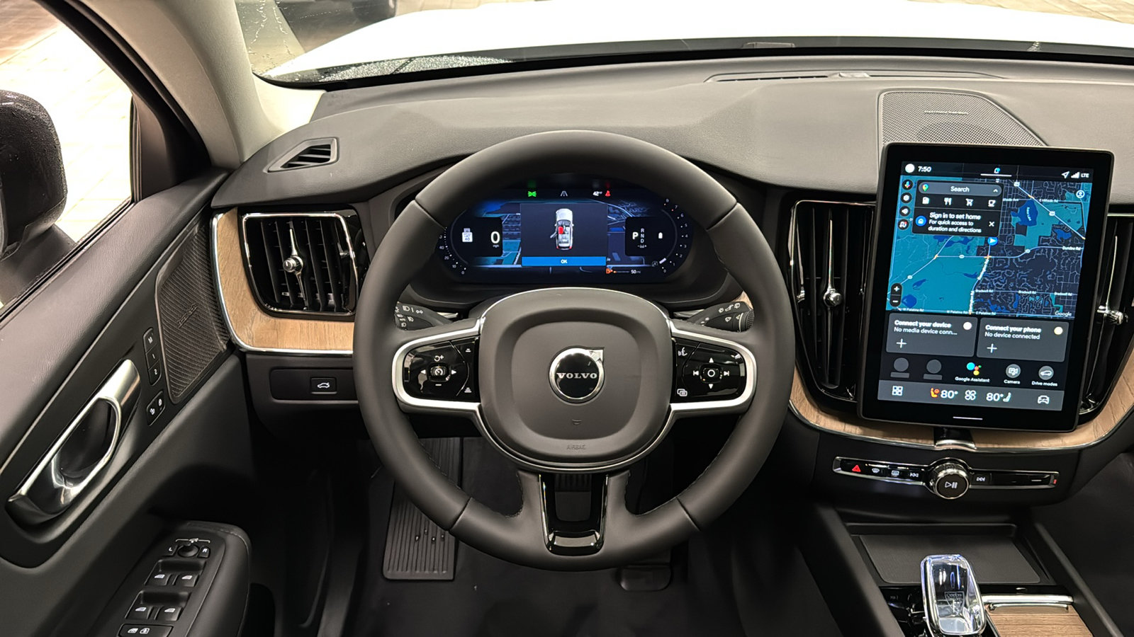 New 2026 Volvo XC60 B5 Plus w/ Climate Package AWD/4WD image 12