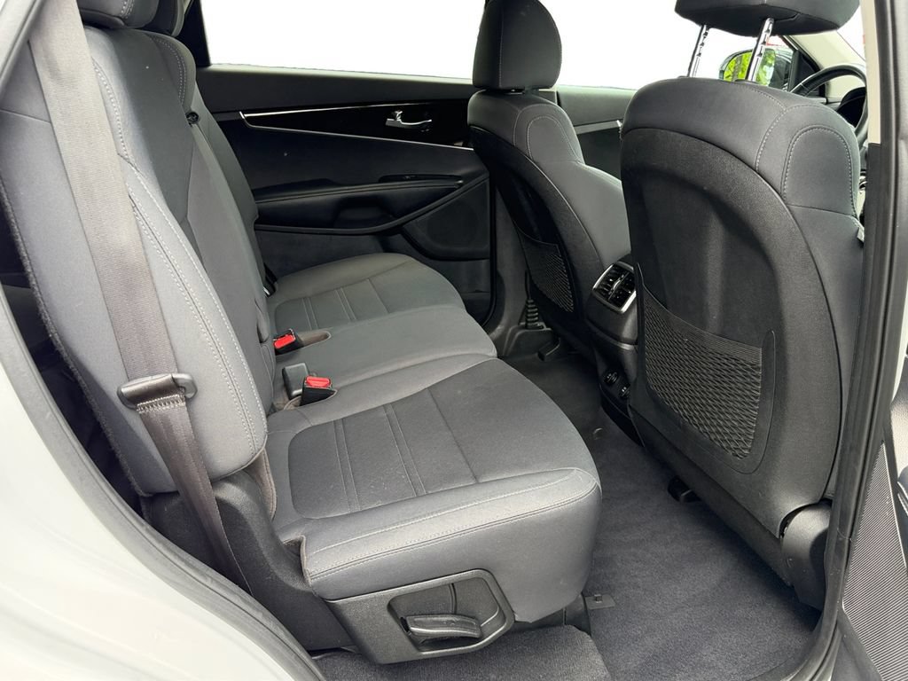 Used 2019 Kia Sorento S AWD/4WD image 10