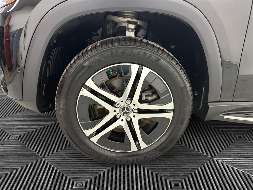 Used 2023 Mercedes-Benz GLS 450 4MATIC image 14