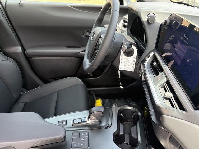 New 2026 Lexus UX 300h FWD image 26
