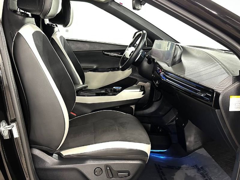 Used 2023 Kia EV6 GT-Line w/ GT-Line Suede Seat Package AWD/4WD image 21
