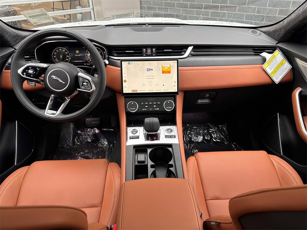 New 2026 Jaguar F-PACE R-Dynamic S image 15