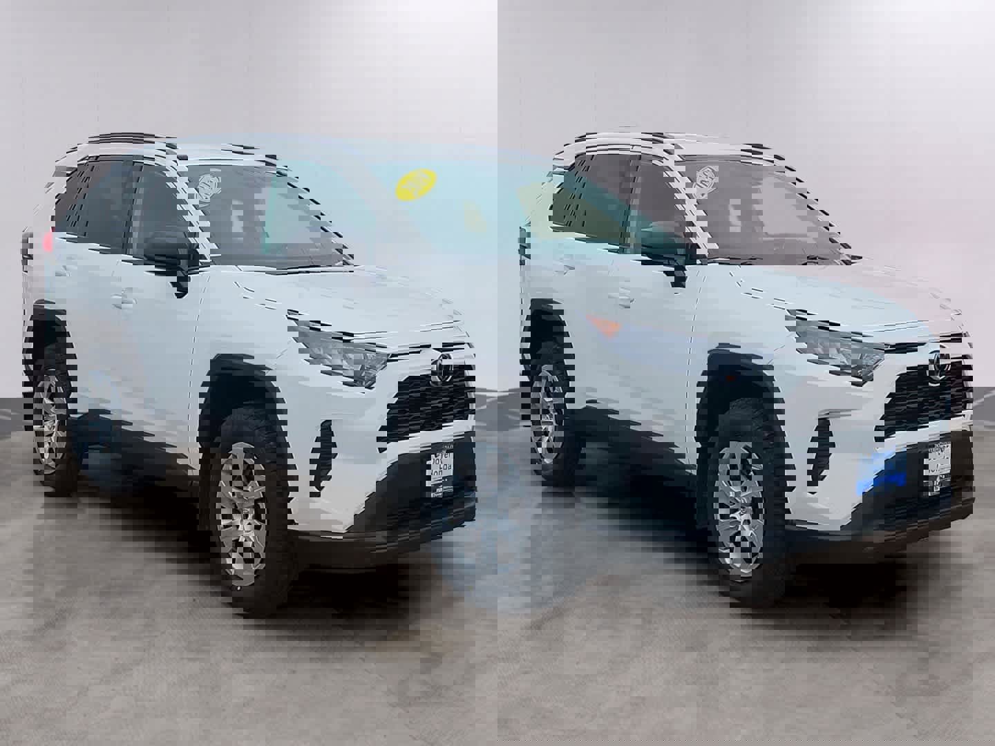 Used 2019 Toyota RAV4 LE w/ Carpet Mat Package AWD/4WD image 3