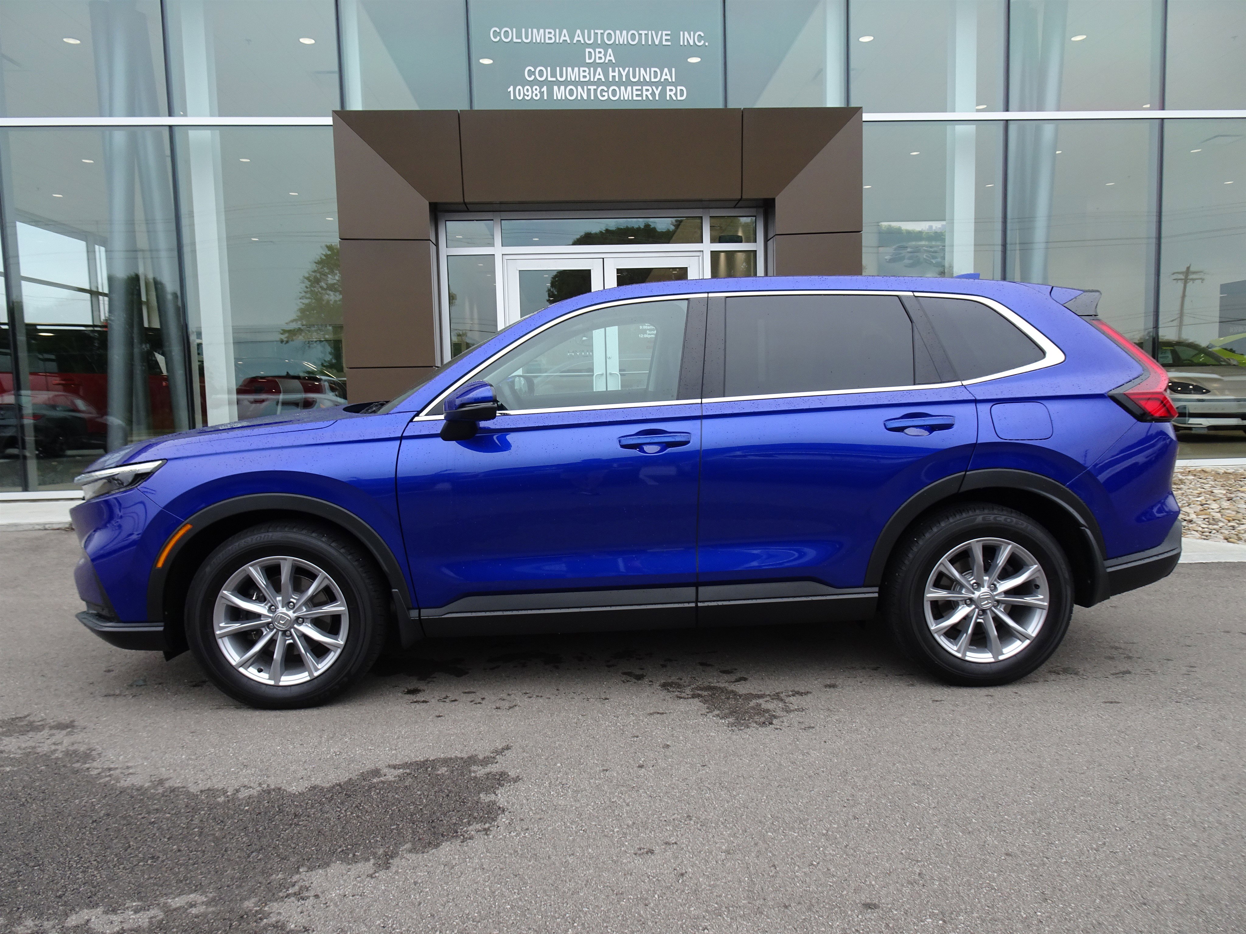 Used 2023 Honda CR-V EX-L image 2