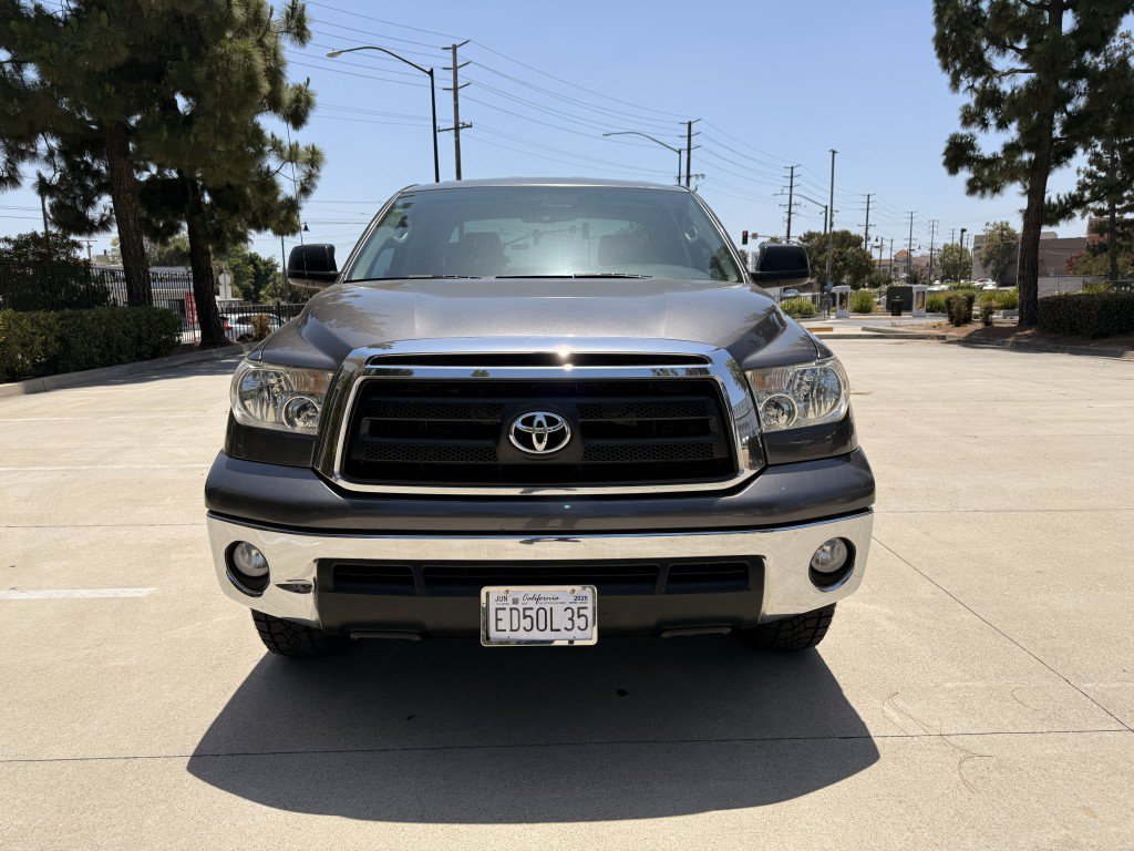 Used 2011 Toyota Tundra 4x4 Double Cab w/ Tow Pkg image 2