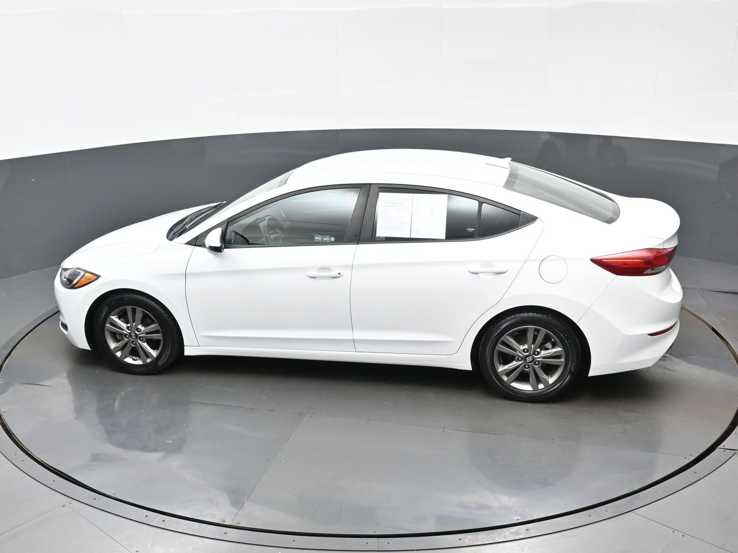 Used 2018 Hyundai Elantra SEL FWD image 35