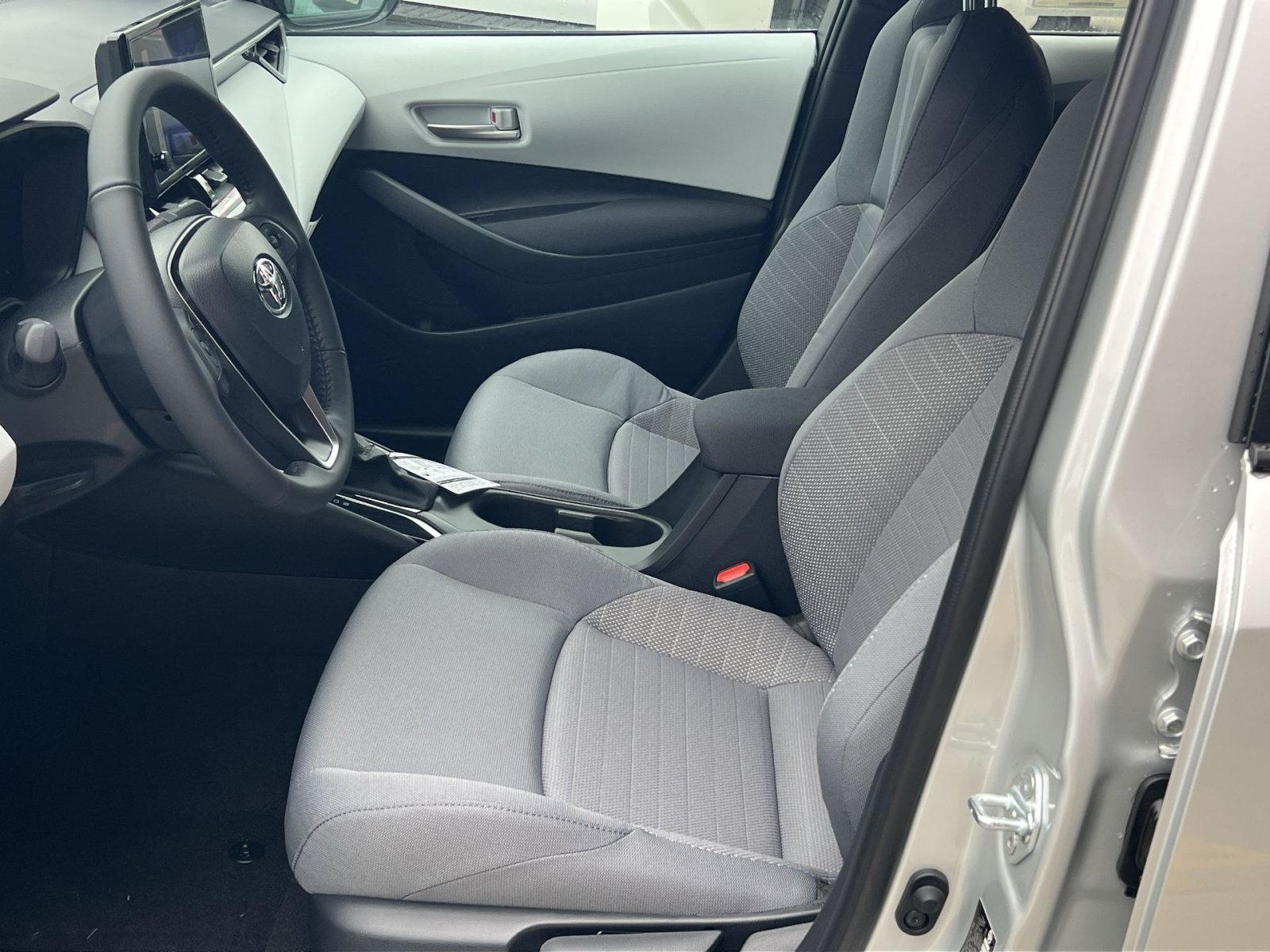 New 2026 Toyota Corolla SE FWD image 7