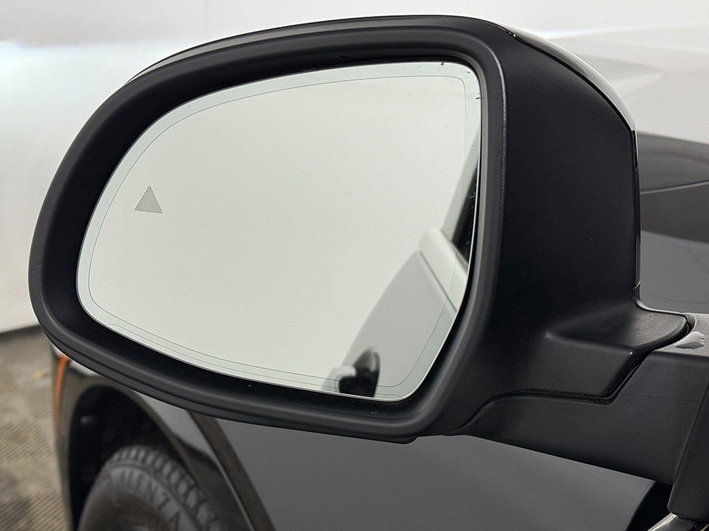 Used 2023 BMW X7 xDrive40i w/ Premium Package image 38